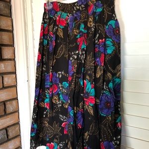 Worthington Pleated Flair Floral Skirt Size 10P
